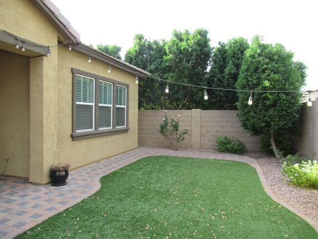 Building Photo - MULBERRY