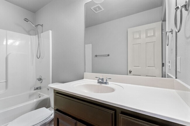 Building Photo - Come home to this gorgeous, light-filled home with an enormous and beautiful backyard!