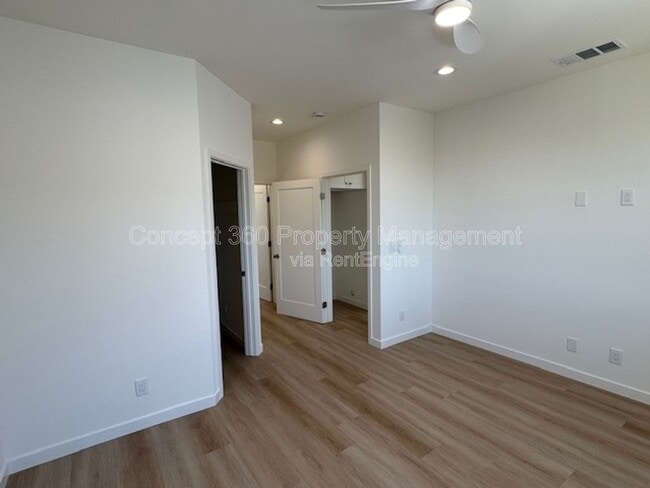 Building Photo - 6170 Briercrest Ave