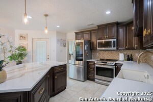 Building Photo - 7118 Rimwood St