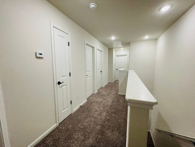 Building Photo - 13706 Enzo Gate