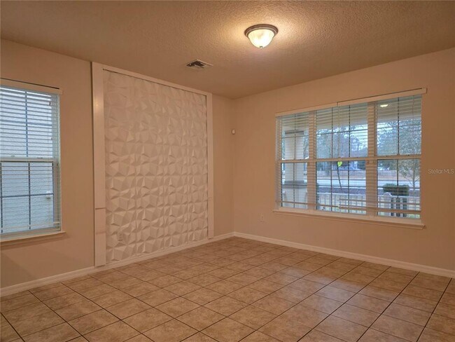 Building Photo - 10710 Reams Rd