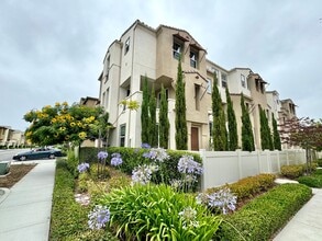Building Photo - Spacious 4BD/3.5BA Townhome in Oceanside with Community Pool, 2-Car Garage & Covered Balcony