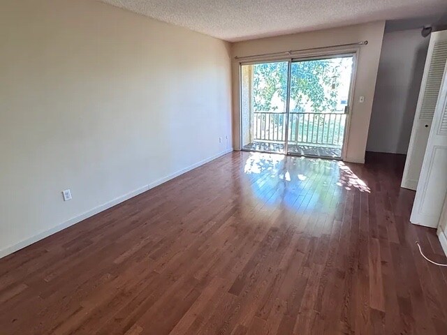 Building Photo - 8111 Canby Ave