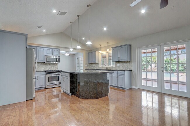 Building Photo - 5281 Jade Cir