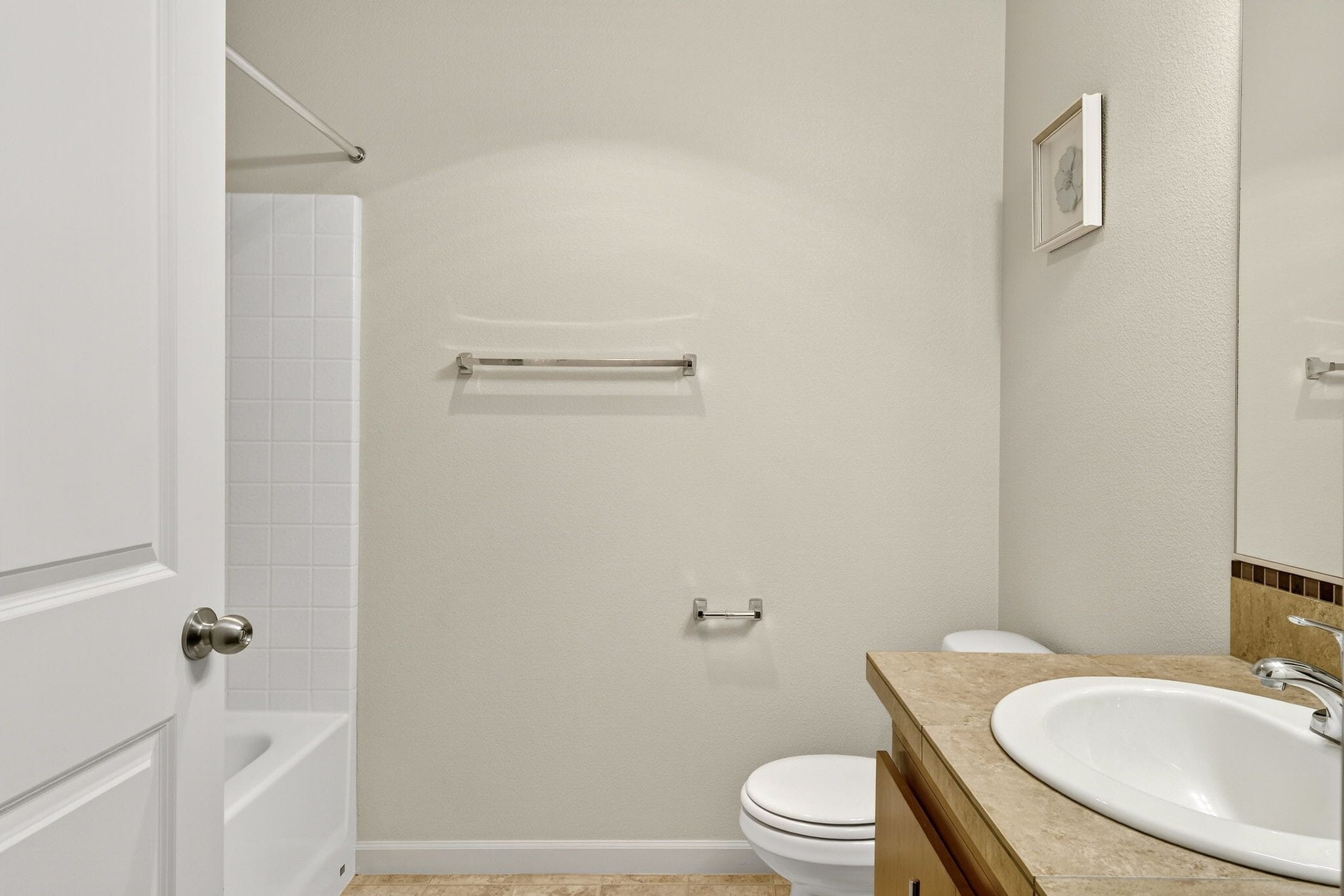 Building Photo - 10664 NE Holly St