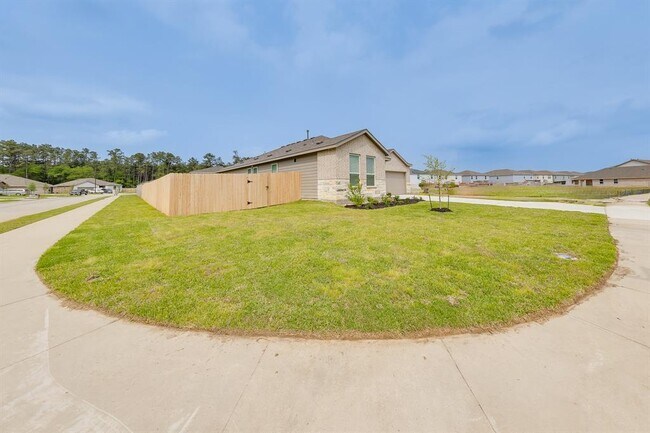 Building Photo - 10601 Ellerston Rd