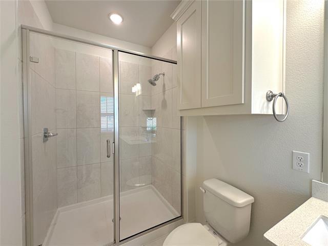 Building Photo - 2740 Majesty Dr