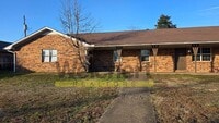 Building Photo - 3 bedroom, 2 bath apartment in Jonesboro