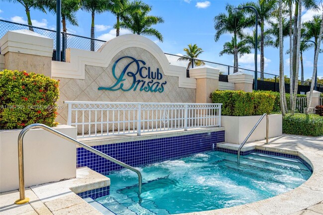 Building Photo - 5725 NW 114th Path