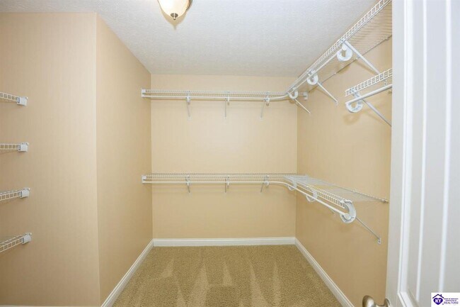 Building Photo - 114 W Mandarin Ct
