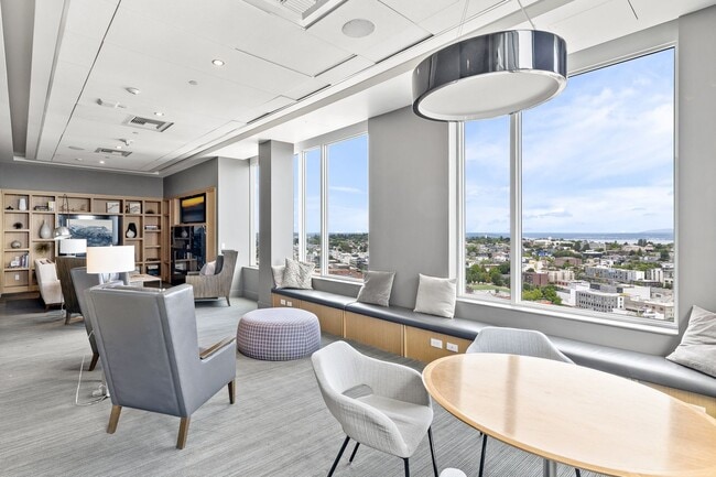 Building Photo - Luxurious 1 bedroom in Capital Hill!