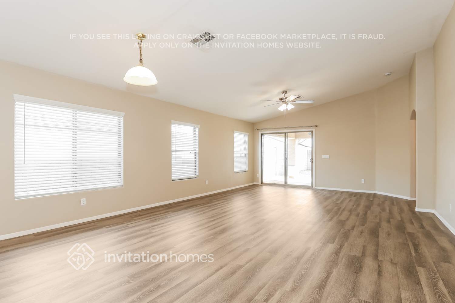 Building Photo - 18443 W Mission Ln