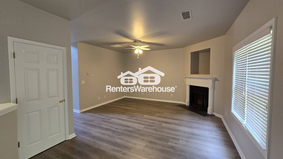 Building Photo - 3013 Grace Ct