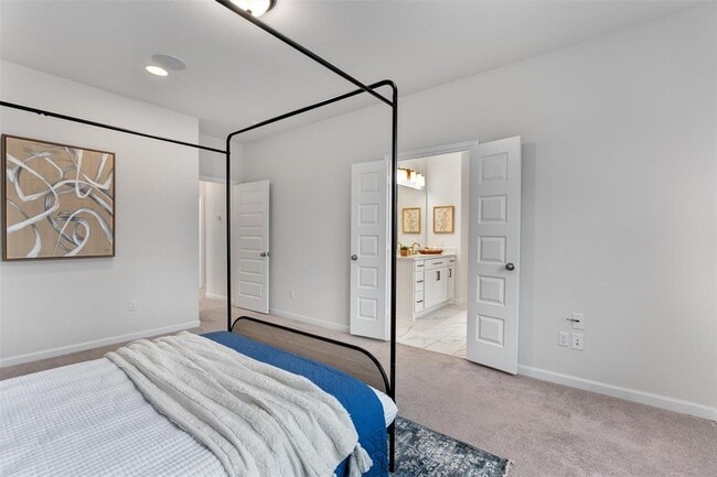 Building Photo - 2437 Burberry Ln