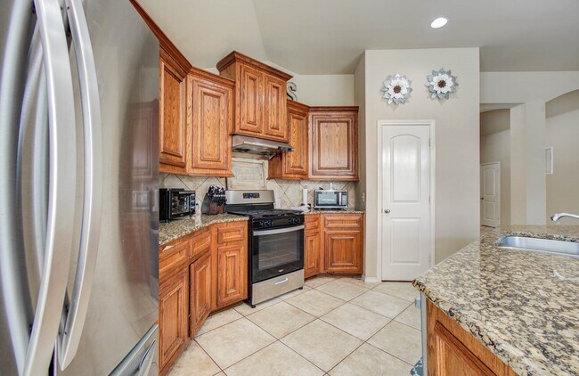 Building Photo - 13312 Highland Lake Ln