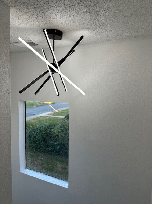 Building Photo - JP - Early