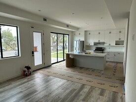 Building Photo - 256 B Ave