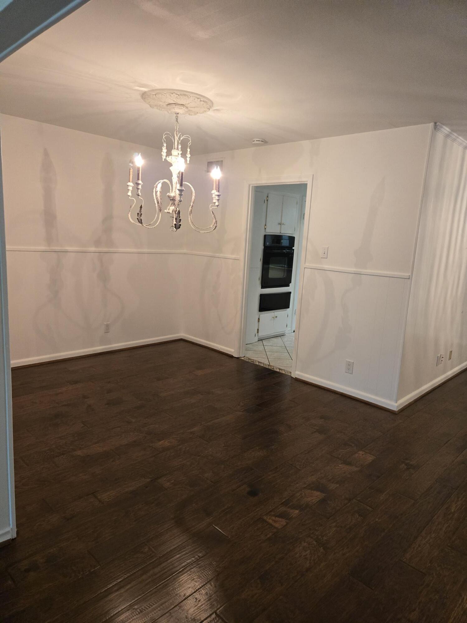 Building Photo - 8604 Baltimore Dr