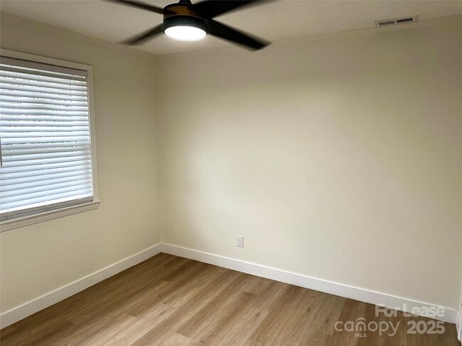 Building Photo - 1450 Academy St