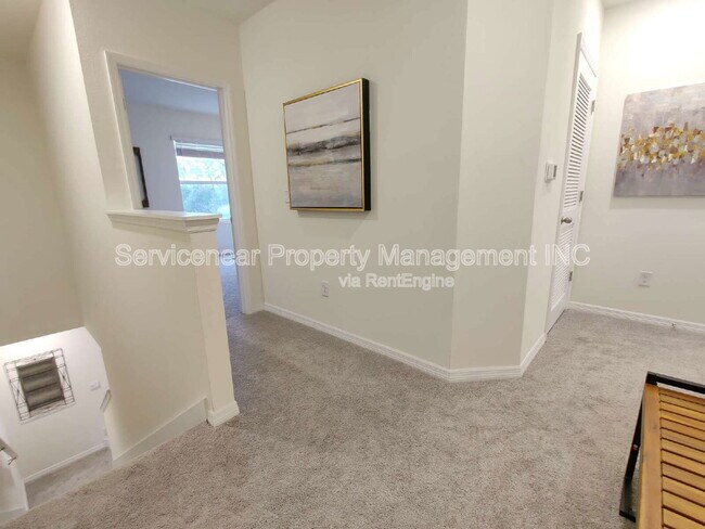 Building Photo - 32988 Major Oak Dr