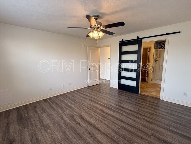 Building Photo - 3182 Morrow Dr