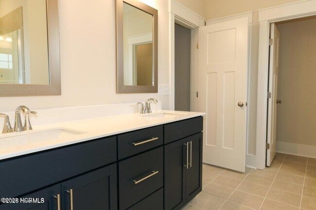 Building Photo - 311 Winesap Pl