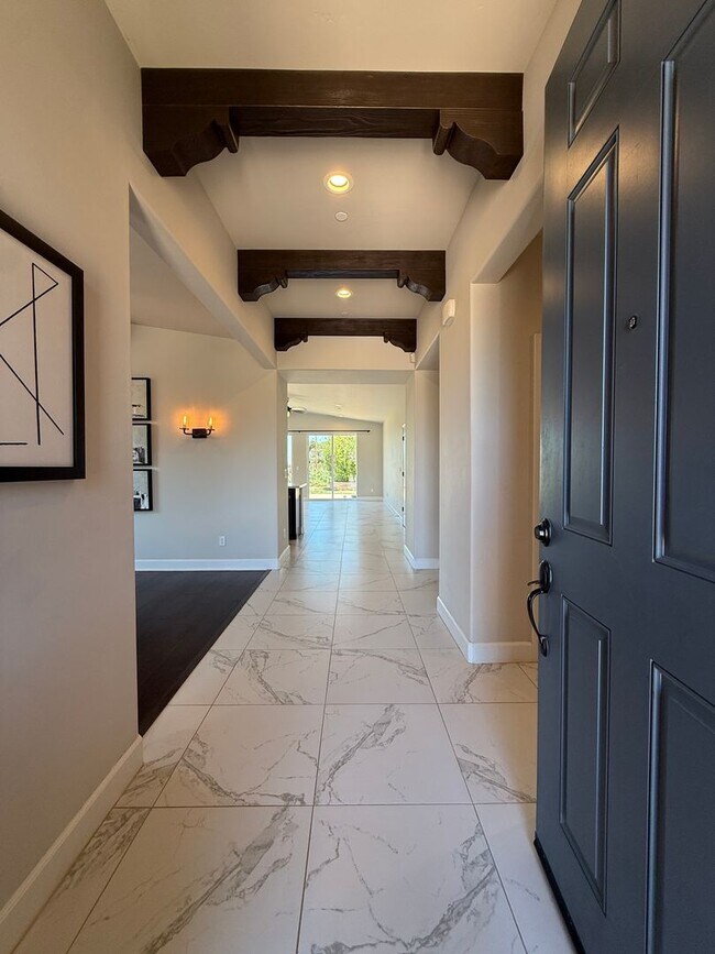 Building Photo - Newer Single Story Model Home Located In The Meadows at Rice Ranch with Three Car Garage