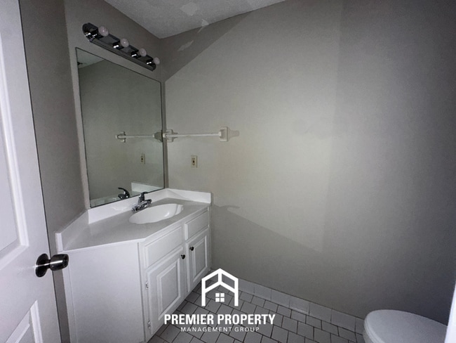 Building Photo - Massive 4BR/2.5BA Executive Home in Berryhill Farms | Cul-de-Sac & 3,300+ Sq Ft