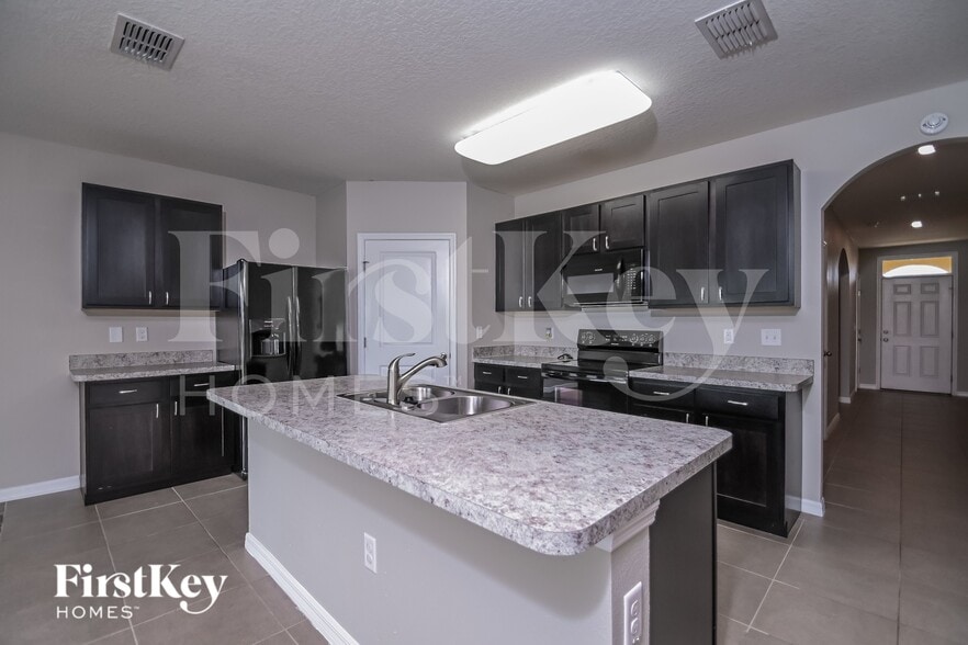 Building Photo - 3207 Pemberly Pk Dr