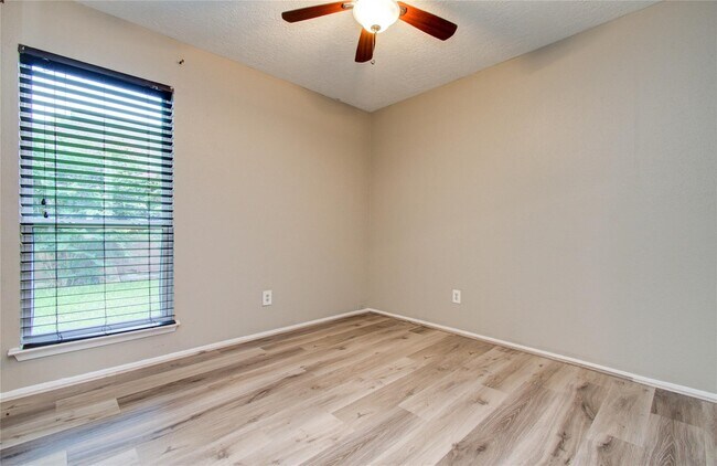 Building Photo - 26518 Cypresswood Dr