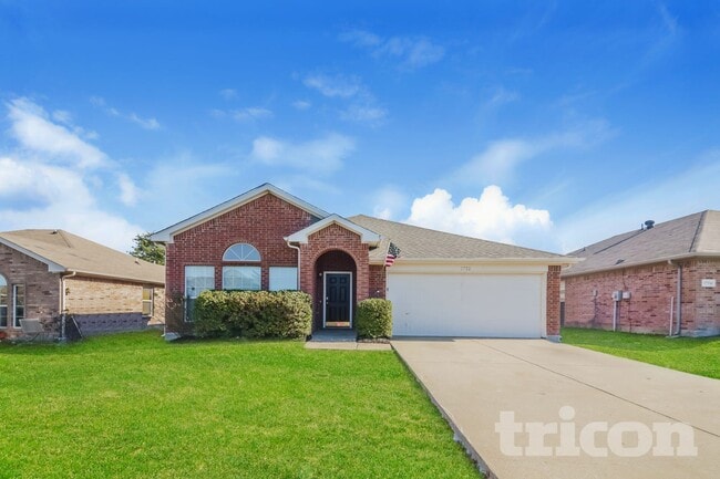 Building Photo - 1700 Bob Dr