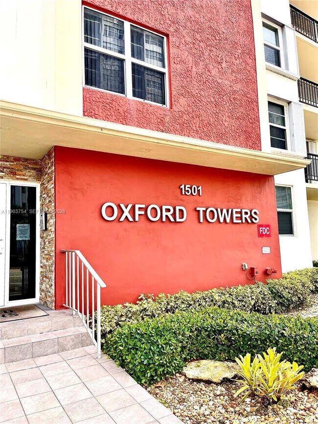 Building Photo - 1501 S Ocean Dr