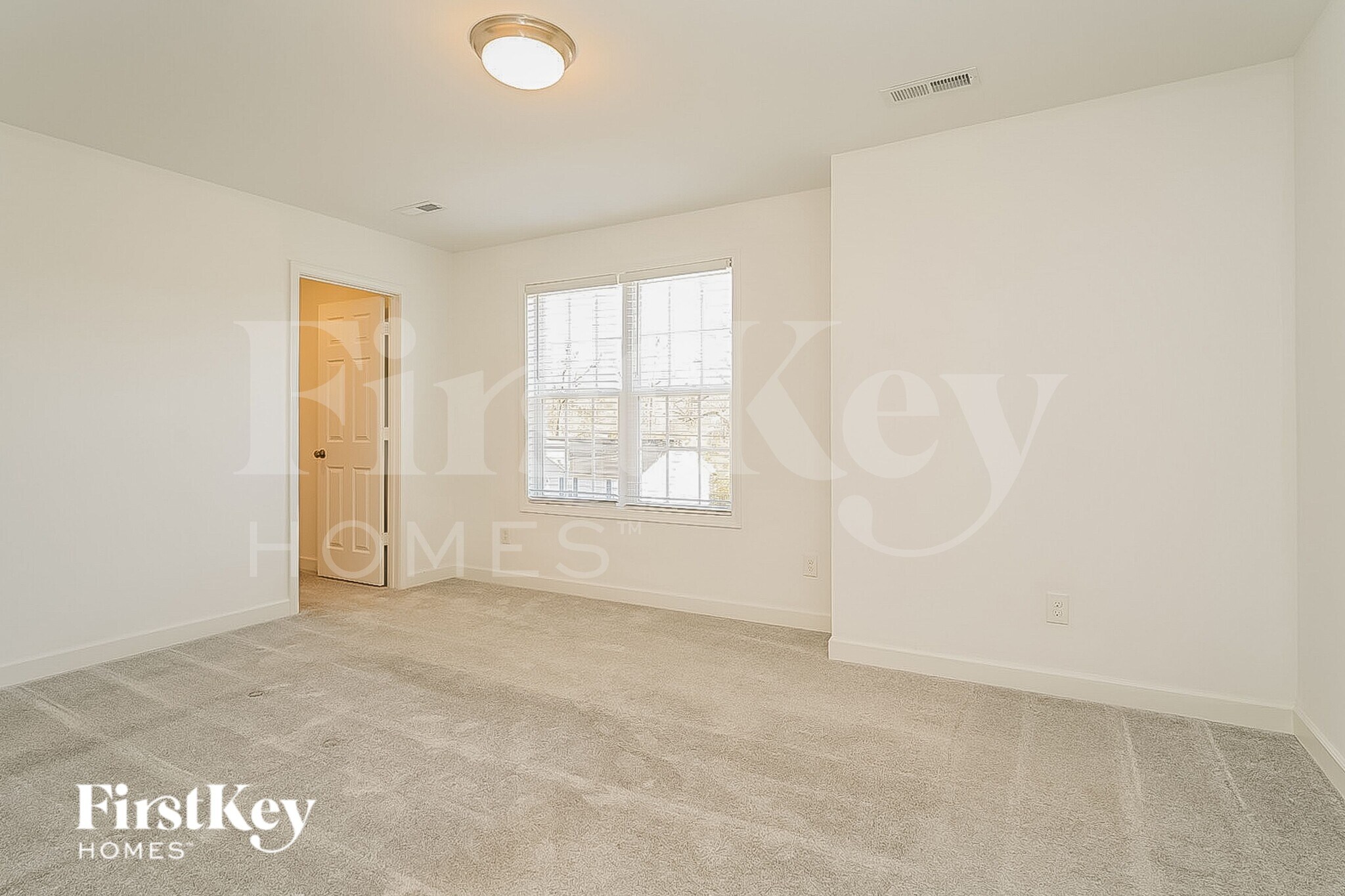 Building Photo - 1816 Yarborough Dr