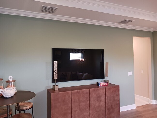 Building Photo - Here is your chance to live in Model Home!...