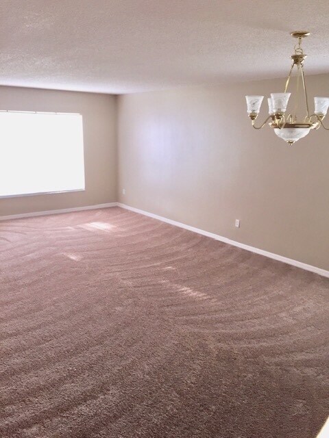 Building Photo - AVALON PARK!MOVE IN NOW! LARGE 5bd 2.5 bat...