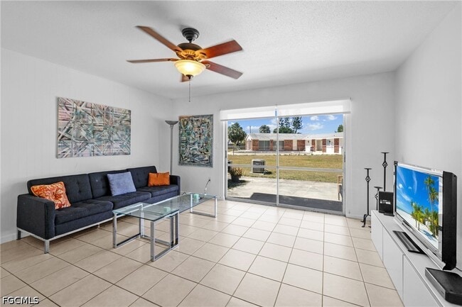 Building Photo - 864 Courtington Ln