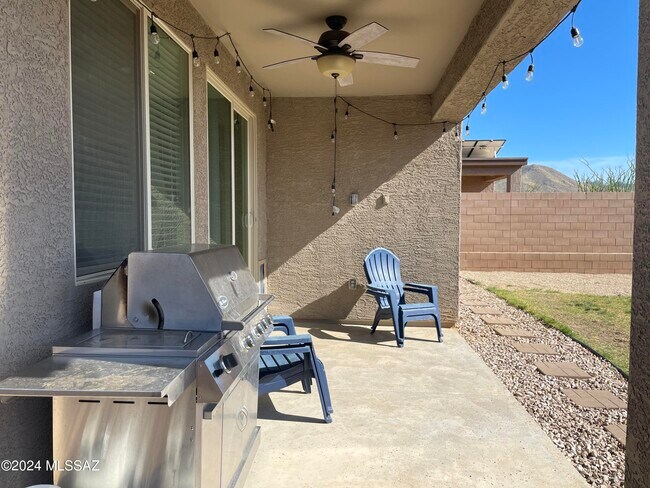 Building Photo - 17292 S Nicholas Falls Dr