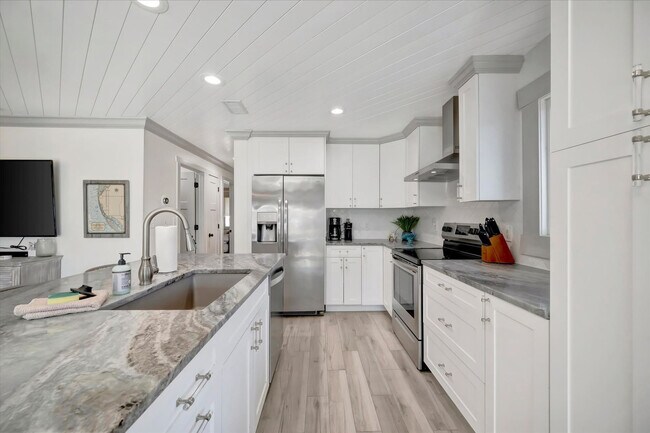 Building Photo - 18720 Gulf Blvd