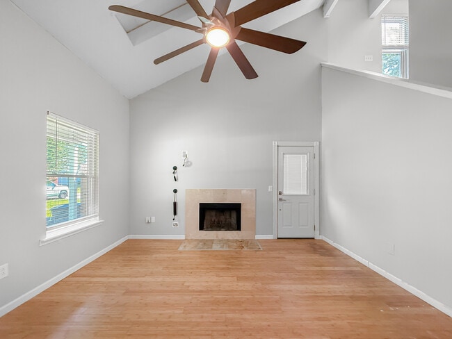 Building Photo - 173b Cumberland Rd