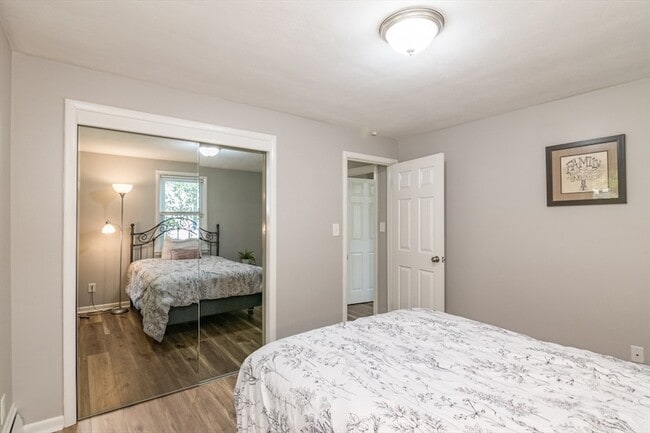 Building Photo - 60 Gatewood Rd