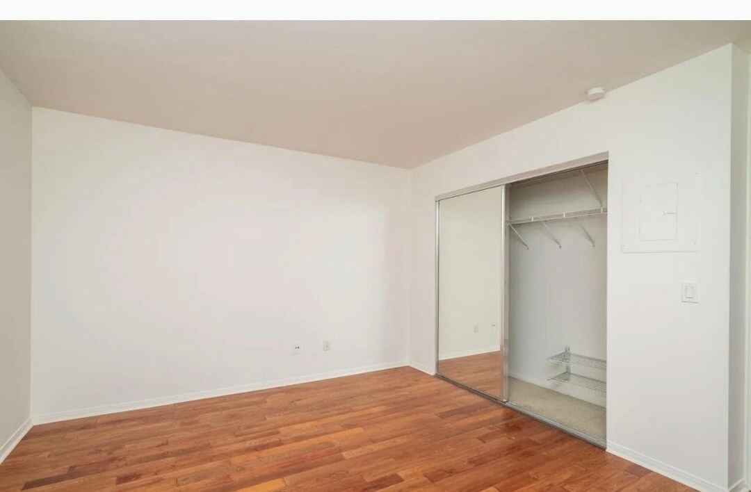 Building Photo - 15016 Avenida Venusto