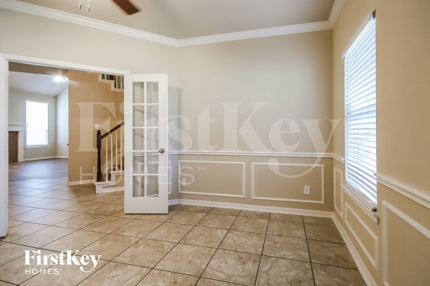 Building Photo - 15726 W Chamfer Way