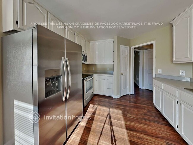 Building Photo - 1004 Shady Ln