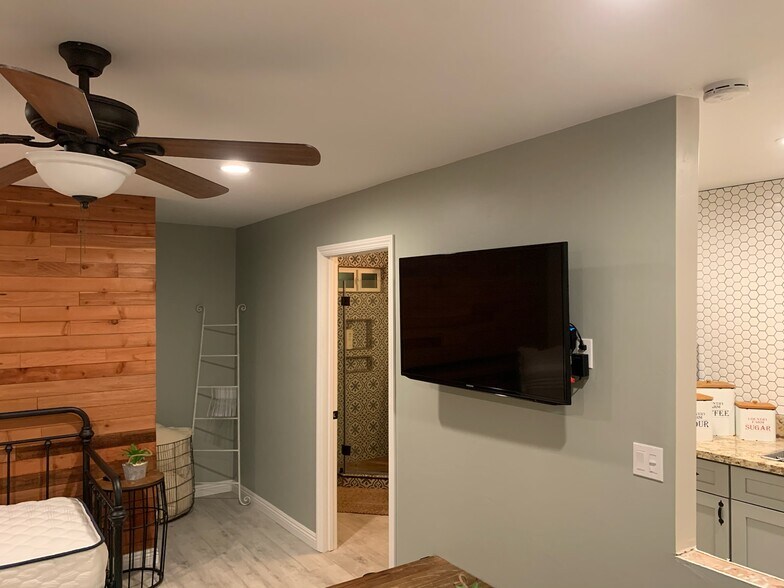 Smart TV included - 619 Stork St