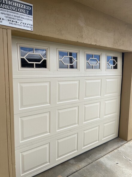 Building Photo - 8079 Greenridge Dr