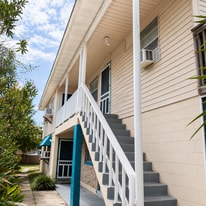 Building Photo - 208 12th Ave N