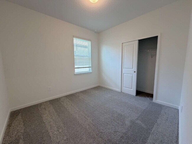 Building Photo - 3973 Big Sky Dr