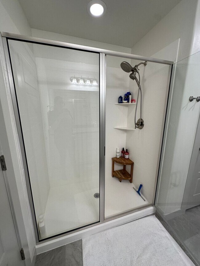 Building Photo - GORGEOUS Bountiful Home!!!