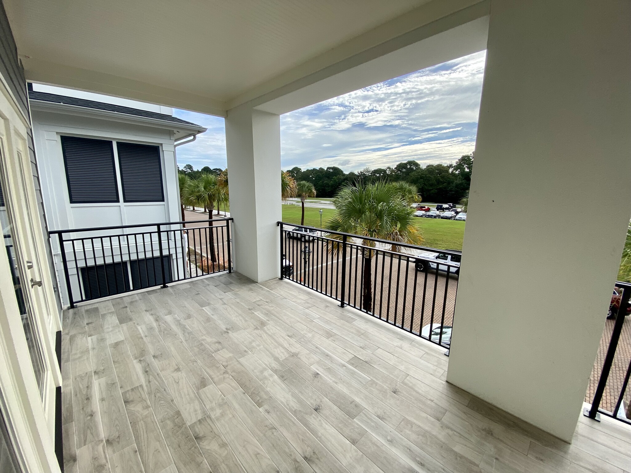 Covered Porch - 158 State St